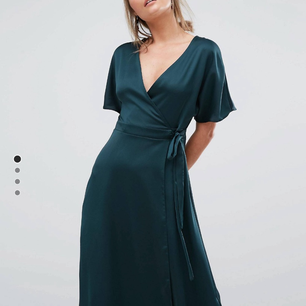 Midi green dress